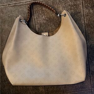 LV Crème Hobo Monogram Bag